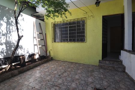 Casa à venda com 96m², 3 quartos e 1 vagaQuintal