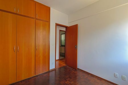 Apartamento à venda com 95m², 3 quartos e 2 vagasQuarto 2