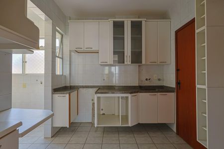Apartamento à venda com 95m², 3 quartos e 2 vagasCozinha