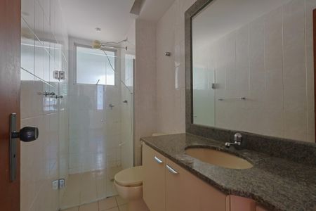 Apartamento à venda com 95m², 3 quartos e 2 vagasBanheiro