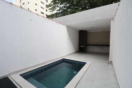Casa para alugar com 120m², 2 quartos e 1 vaga Casa para alugar com 120m², 2 quartos e 1 vagaQuintal