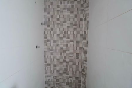 Casa para alugar com 120m², 2 quartos e 1 vaga Casa para alugar com 120m², 2 quartos e 1 vagaBanheiro Suíte