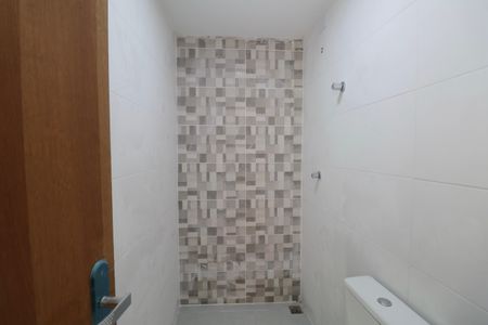 Casa para alugar com 120m², 2 quartos e 1 vaga Casa para alugar com 120m², 2 quartos e 1 vagaBanheiro Suíte 2