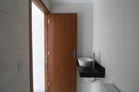 Casa para alugar com 120m², 2 quartos e 1 vaga Casa para alugar com 120m², 2 quartos e 1 vagaBanheiro Suíte