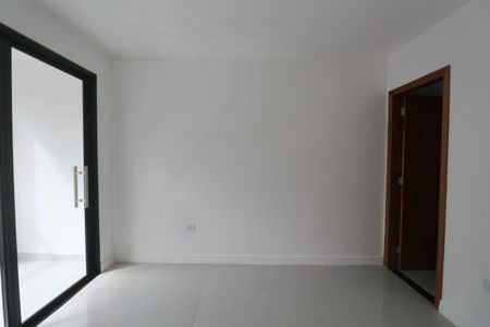 Casa para alugar com 120m², 2 quartos e 1 vaga Casa para alugar com 120m², 2 quartos e 1 vagaSuíte