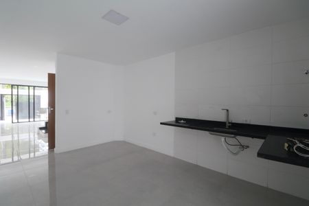 Casa para alugar com 120m², 2 quartos e 1 vaga Casa para alugar com 120m², 2 quartos e 1 vagaCozinha