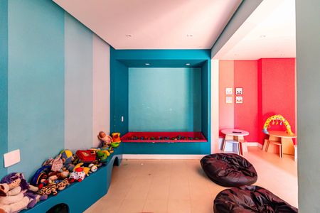 Apartamento à venda com 32m², 1 quarto e sem vaga Apartamento à venda com 32m², 1 quarto e sem vagaÁrea comum - Brinquedoteca