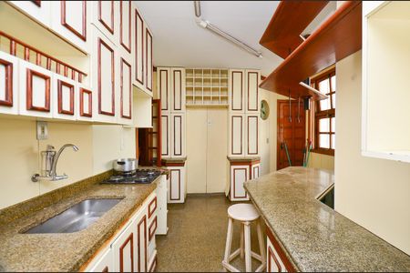 Apartamento à venda com 420m², 4 quartos e 1 vaga Apartamento à venda com 420m², 4 quartos e 1 vagaCozinha