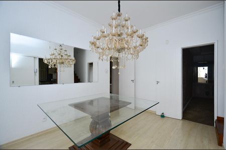 Apartamento à venda com 420m², 4 quartos e 1 vaga Apartamento à venda com 420m², 4 quartos e 1 vagaSala de Jantar