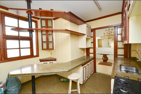 Apartamento à venda com 420m², 4 quartos e 1 vaga Apartamento à venda com 420m², 4 quartos e 1 vagaCozinha