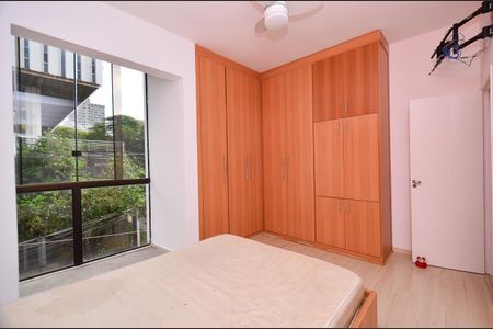 Apartamento à venda com 420m², 4 quartos e 1 vaga Apartamento à venda com 420m², 4 quartos e 1 vagaSuite