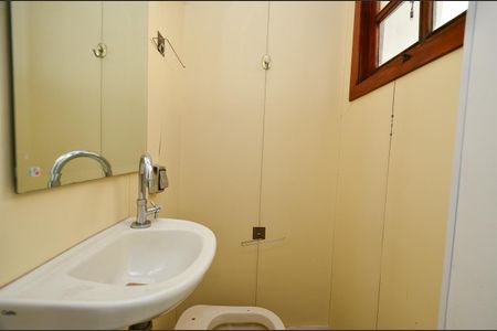 Apartamento à venda com 420m², 4 quartos e 1 vaga Apartamento à venda com 420m², 4 quartos e 1 vagaLavabo