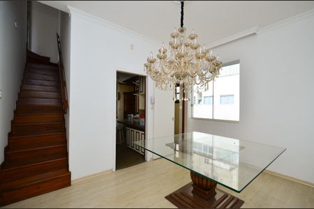 Apartamento à venda com 420m², 4 quartos e 1 vaga Apartamento à venda com 420m², 4 quartos e 1 vagaSala de Jantar