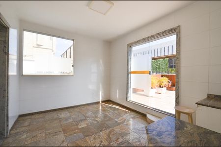 Apartamento à venda com 420m², 4 quartos e 1 vaga Apartamento à venda com 420m², 4 quartos e 1 vagaCopa Cobertura