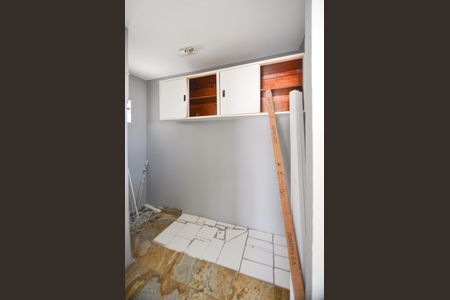 Apartamento à venda com 420m², 4 quartos e 1 vaga Apartamento à venda com 420m², 4 quartos e 1 vagaQuarto de Serviço