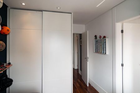 Apartamento à venda com 159m², 3 quartos e 2 vagasQuarto Suíte 1