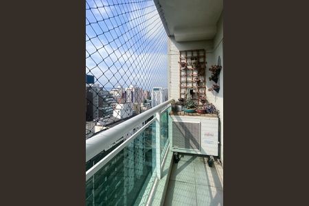 Apartamento à venda com 159m², 3 quartos e 2 vagasVaranda Quarto 3 - Suíte