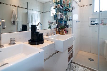 Apartamento à venda com 159m², 3 quartos e 2 vagasBanheiro Quarto 3 - Suíte