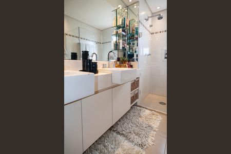 Apartamento à venda com 159m², 3 quartos e 2 vagasBanheiro Quarto 3 - Suíte