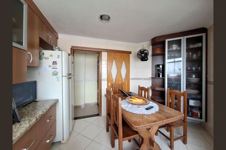 Apartamento à venda com 80m², 3 quartos e 1 vagaCozinha