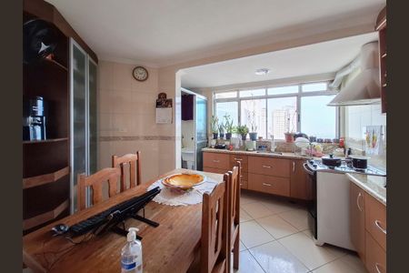 Apartamento à venda com 80m², 3 quartos e 1 vagaCozinha