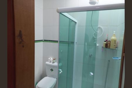 Casa à venda com 212m², 3 quartos e 3 vagasBanheiro 