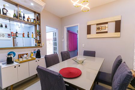 Casa para alugar com 60m², 2 quartos e 1 vagaSala de Jantar