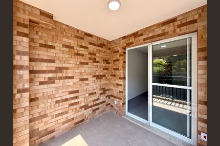 Sacada de apartamento à venda com 2 quartos, 61m² em Santo Amaro, São Paulo