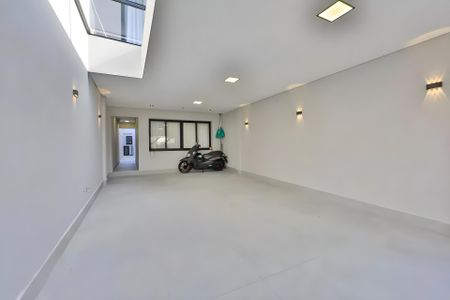 Casa à venda com 245m², 4 quartos e 4 vagasGaragem