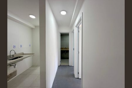 Apartamento à venda com 61m², 2 quartos e sem vaga Apartamento à venda com 61m², 2 quartos e sem vagaCorredor Quartos