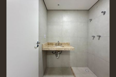 Apartamento à venda com 61m², 2 quartos e sem vaga Apartamento à venda com 61m², 2 quartos e sem vagaBanheiro
