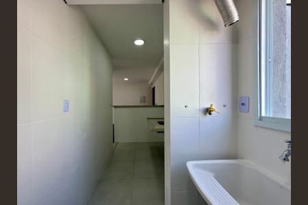 Apartamento à venda com 61m², 2 quartos e sem vaga Apartamento à venda com 61m², 2 quartos e sem vagaÁrea de Serviço