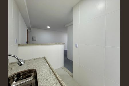 Apartamento à venda com 56m², 2 quartos e sem vagaCozinha 