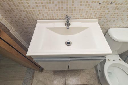 Apartamento para alugar com 43m², 3 quartos e sem vagaBanheiro