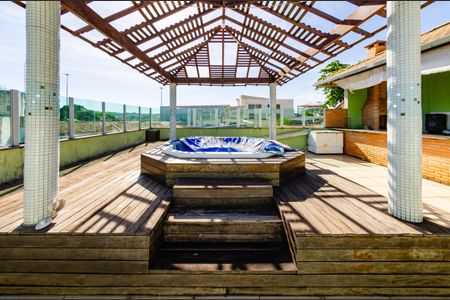 Casa à venda com 360m², 4 quartos e 4 vagas Casa à venda com 360m², 4 quartos e 4 vagasÁrea externa