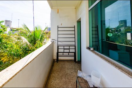 Casa à venda com 360m², 4 quartos e 4 vagas Casa à venda com 360m², 4 quartos e 4 vagasVaranda suíte 1