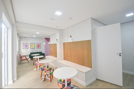 Apartamento à venda com 36m², 2 quartos e sem vagaÁrea comum - Salão de festas