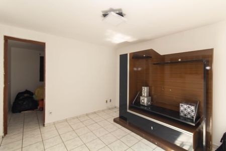 Sala de apartamento para alugar com 2 quartos, 64m² em Conjunto Residencial José Bonifácio, São Paulo