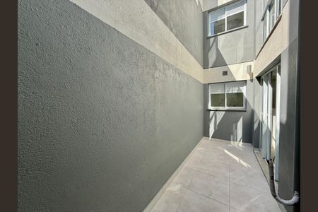 Apartamento à venda com 43m², 1 quarto e sem vagaSacada