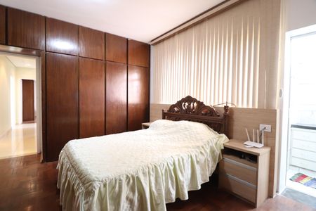 Casa para alugar com 230m², 3 quartos e 3 vagasSuíte 2