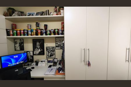 Apartamento à venda com 83m², 3 quartos e 2 vagas Apartamento à venda com 83m², 3 quartos e 2 vagasQuarto 2