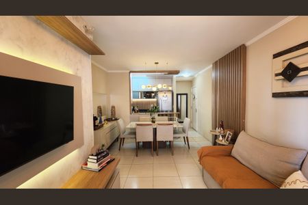 Apartamento à venda com 83m², 3 quartos e 2 vagas Apartamento à venda com 83m², 3 quartos e 2 vagasSala