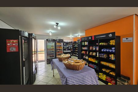 Apartamento à venda com 83m², 3 quartos e 2 vagas Apartamento à venda com 83m², 3 quartos e 2 vagasMercado