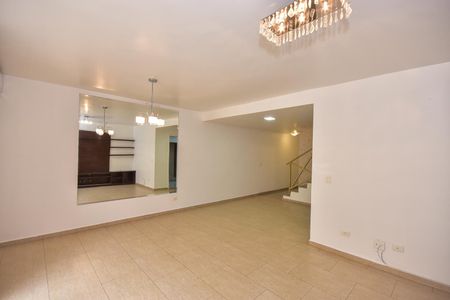 Sala de casa de condomínio à venda com 4 quartos, 200m² em Jardim Ampliacao, São Paulo