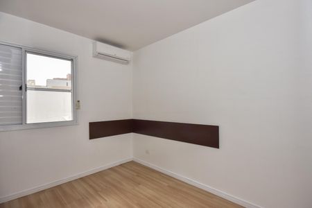 Casa de condomínio para alugar com 200m², 4 quartos e 2 vagasQuarto 1