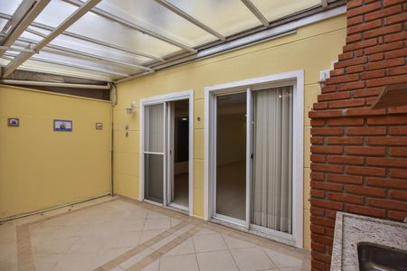 Churrasqueira de casa de condomínio à venda com 4 quartos, 200m² em Jardim Ampliacao, São Paulo