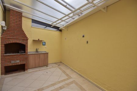 Casa de condomínio para alugar com 200m², 4 quartos e 2 vagasChurrasqueira