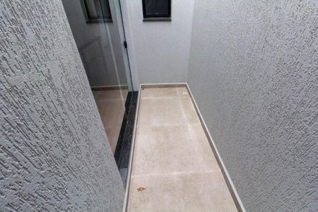 Casa à venda com 130m², 3 quartos e 2 vagas Casa à venda com 130m², 3 quartos e 2 vagasJardim de Inverno