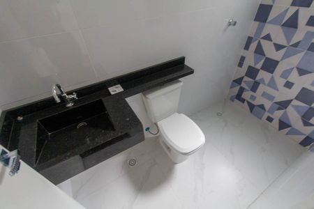 Casa à venda com 130m², 3 quartos e 2 vagasBanheiro 2