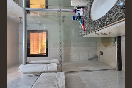 Apartamento à venda com 172m², 3 quartos e 3 vagasBanheiro da Suíte